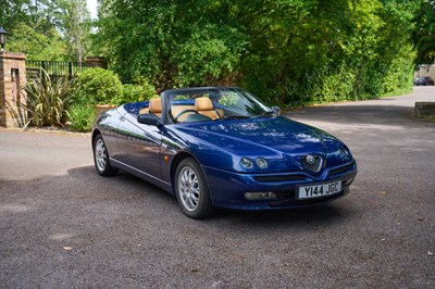 Lot 2001 Alfa Romeo Spider 2.0 T Spark Lusso