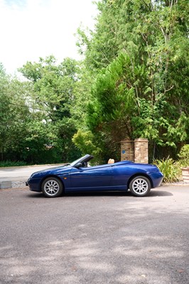 Lot 2001 Alfa Romeo Spider 2.0 T Spark Lusso