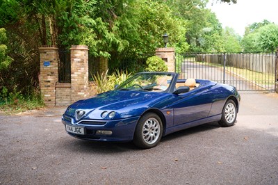 Lot 2001 Alfa Romeo Spider 2.0 T Spark Lusso