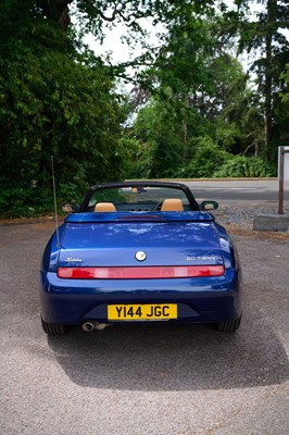 Lot 2001 Alfa Romeo Spider 2.0 T Spark Lusso