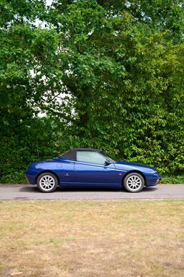 Lot 2001 Alfa Romeo Spider 2.0 T Spark Lusso