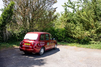 Lot 192 - 2007 London Taxi TX4 Gold Auto