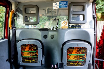 Lot 192 - 2007 London Taxi TX4 Gold Auto