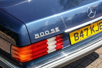 Lot 1985 Mercedes-Benz 500 SE (W126)