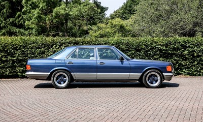 Lot 1985 Mercedes-Benz 500 SE (W126)