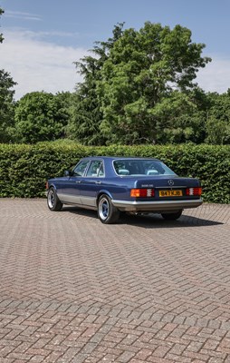 Lot 1985 Mercedes-Benz 500 SE (W126)