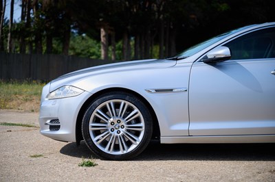Lot 2012 Jaguar XJ Portfolio V8 Auto