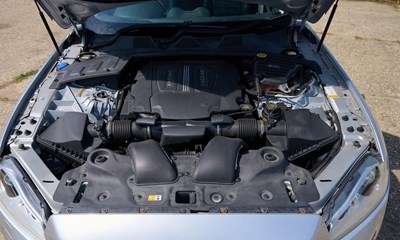 Lot 2012 Jaguar XJ Portfolio V8 Auto