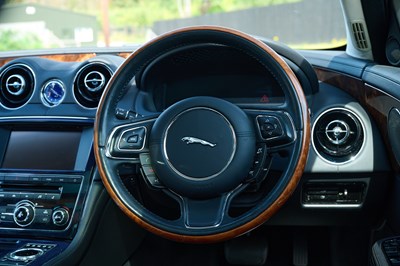 Lot 2012 Jaguar XJ Portfolio V8 Auto