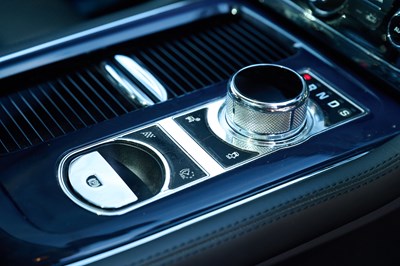 Lot 2012 Jaguar XJ Portfolio V8 Auto