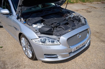 Lot 2012 Jaguar XJ Portfolio V8 Auto