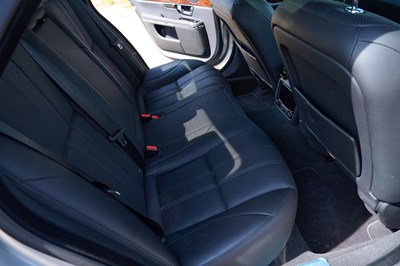 Lot 2012 Jaguar XJ Portfolio V8 Auto