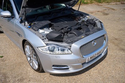 Lot 2012 Jaguar XJ Portfolio V8 Auto