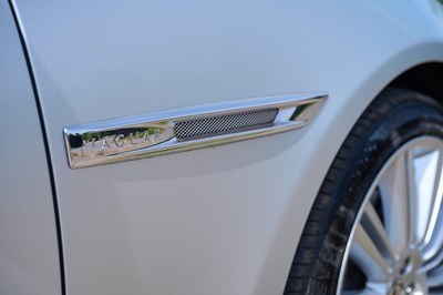 Lot 2012 Jaguar XJ Portfolio V8 Auto