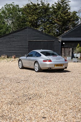 Lot 197 - 1998 Porsche 911/996 Carrera 2 Tiptronic S