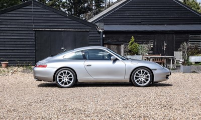 Lot 197 - 1998 Porsche 911/996 Carrera 2 Tiptronic S