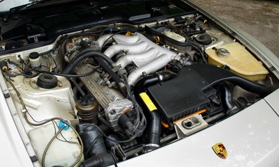 Lot 208 - 1988 Porsche 944 Turbo