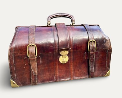 Lot 87 - 100% Leather Gladstone Bag