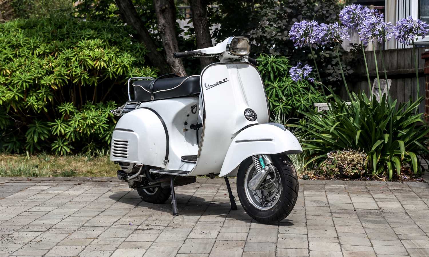 Lot 115 - 1972 Vespa GT 160