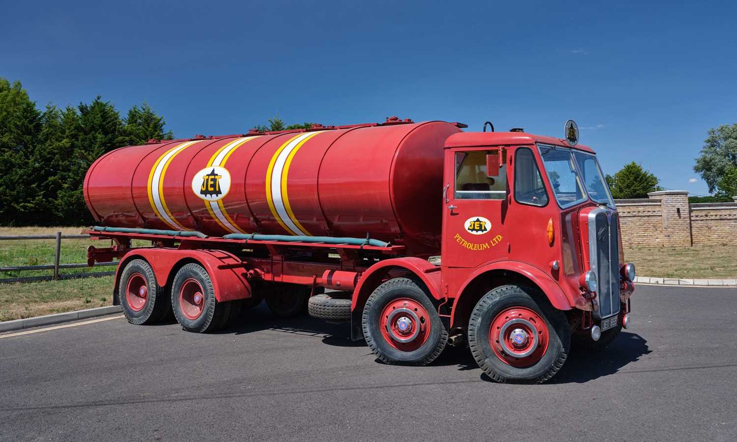Lot 160 - 1954 AEC Mammoth Major Fuel Tanker