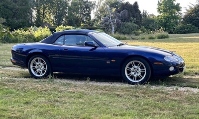Lot 270 - 2001 Jaguar XK8 Convertible