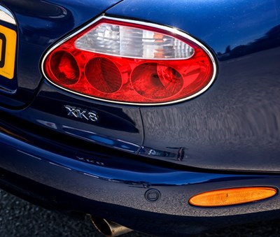 Lot 270 - 2001 Jaguar XK8 Convertible