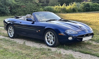 Lot 270 - 2001 Jaguar XK8 Convertible
