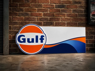 Lot Gulf double-sided illuminated forecourt sign