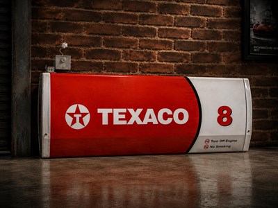 Lot Texaco double-sided illuminated forecourt sign