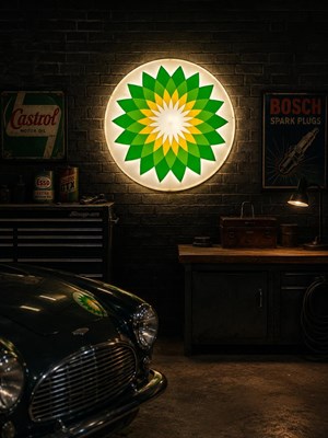 Lot Illuminated BP Forecourt sign