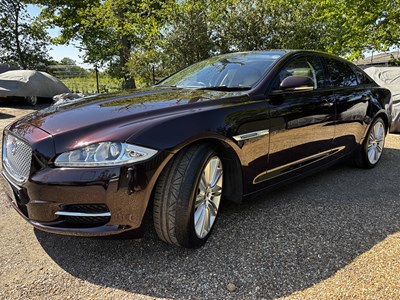 Lot 2011 Jaguar XJ 5.0 litre V8 (X351)