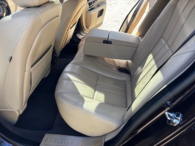 Lot 2011 Jaguar XJ 5.0 litre V8 (X351)