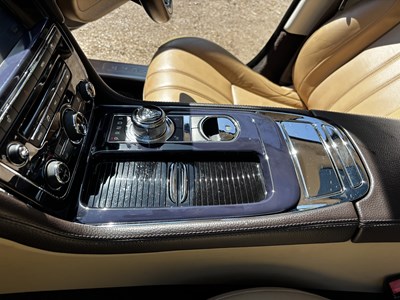Lot 2011 Jaguar XJ 5.0 litre V8 (X351)