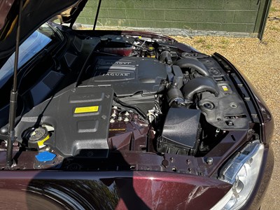Lot 2011 Jaguar XJ 5.0 litre V8 (X351)