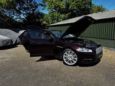 Lot 2011 Jaguar XJ 5.0 litre V8 (X351)