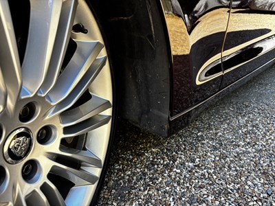 Lot 2011 Jaguar XJ 5.0 litre V8 (X351)