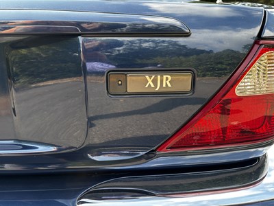 Lot 6 - 2000 Jaguar XJR X308