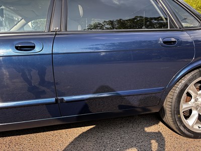 Lot 6 - 2000 Jaguar XJR X308