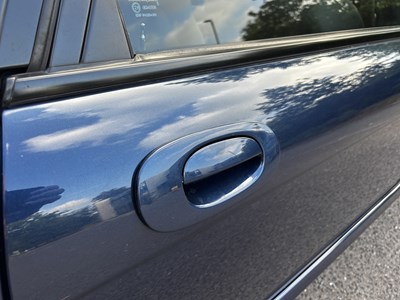Lot 6 - 2000 Jaguar XJR X308