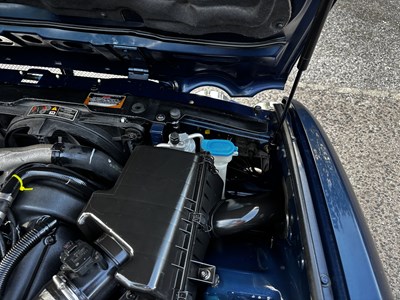 Lot 6 - 2000 Jaguar XJR X308