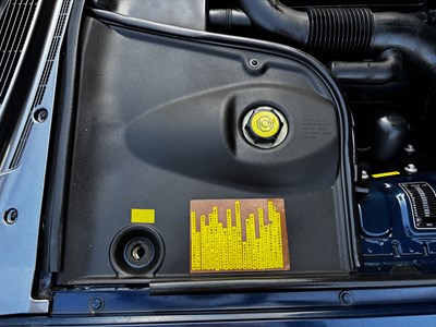 Lot 6 - 2000 Jaguar XJR X308