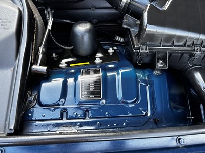 Lot 6 - 2000 Jaguar XJR X308