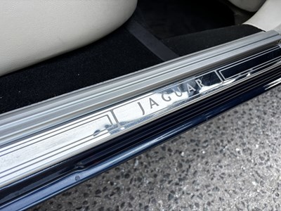 Lot 6 - 2000 Jaguar XJR X308
