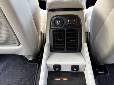 Lot 6 - 2000 Jaguar XJR X308