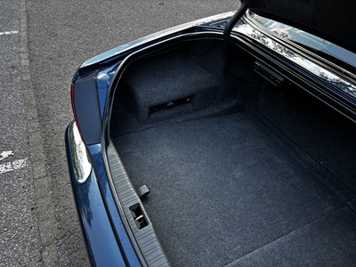 Lot 6 - 2000 Jaguar XJR X308