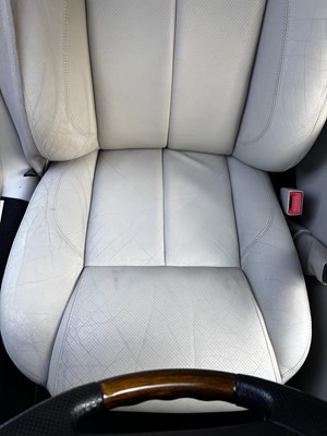 Lot 6 - 2000 Jaguar XJR X308