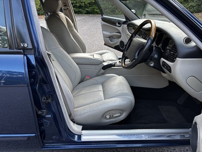Lot 6 - 2000 Jaguar XJR X308