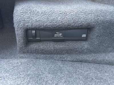 Lot 6 - 2000 Jaguar XJR X308