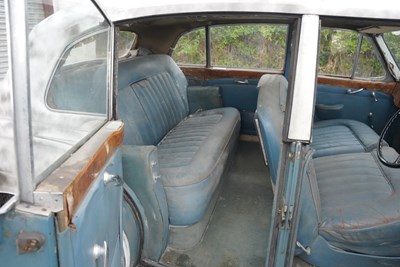 Lot 1958 Bentley S1 Alloy bodied H.J. Mulliner