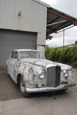 Lot 1958 Bentley S1 Alloy bodied H.J. Mulliner